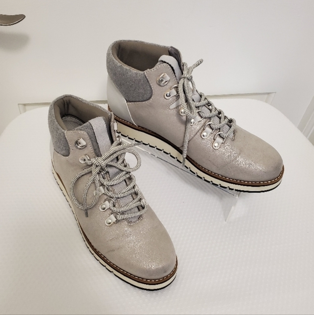 White Mountain Clifton Lace up Gray W/Silver Shimmer Boots Size 9.5, Casual